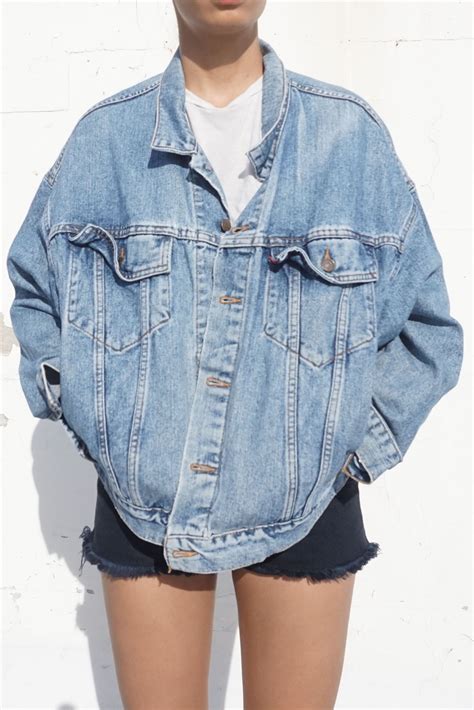 oversized jean jacket levis